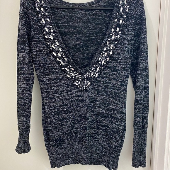 Moda International Sweater - Picture 3 of 9